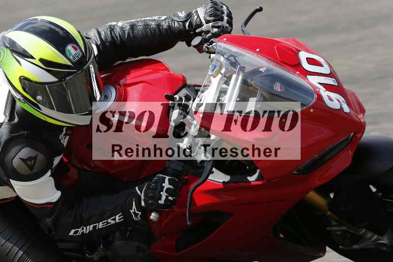 /21 17.06.2026  Ducati Schweiz Track Warmup ADR/Gruppe blau/910